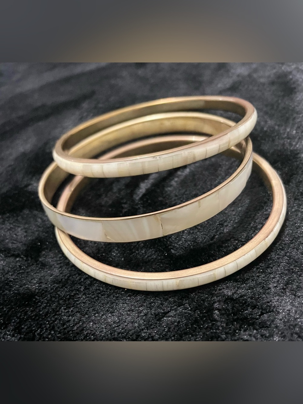 Cream and Brass Vintage Bangle Bracelet Set - Women Accessories - Picture 2 of 5